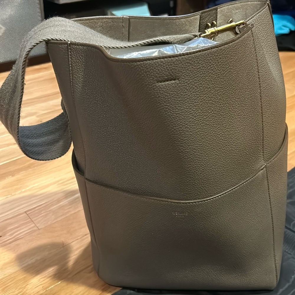 Celine Sangle bucket bag